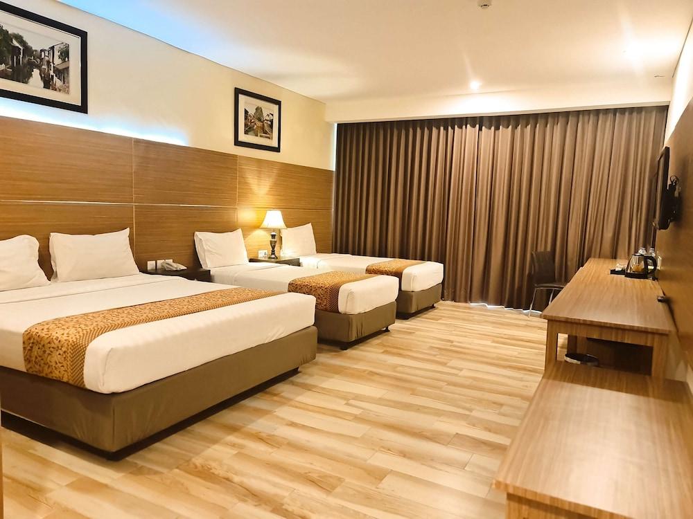 Golden Tulip Essential Belitung Hotel Tanjung Pandan Luaran gambar
