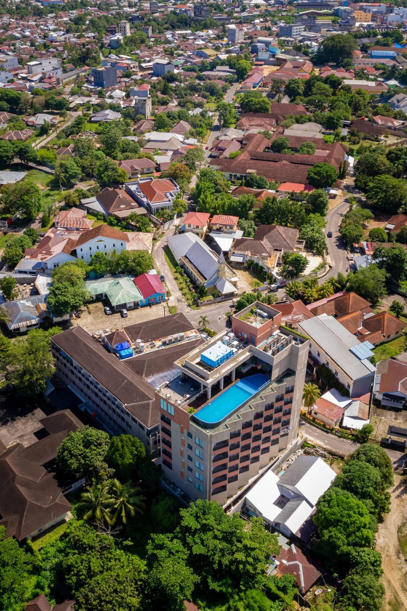 Golden Tulip Essential Belitung Hotel Tanjung Pandan Luaran gambar